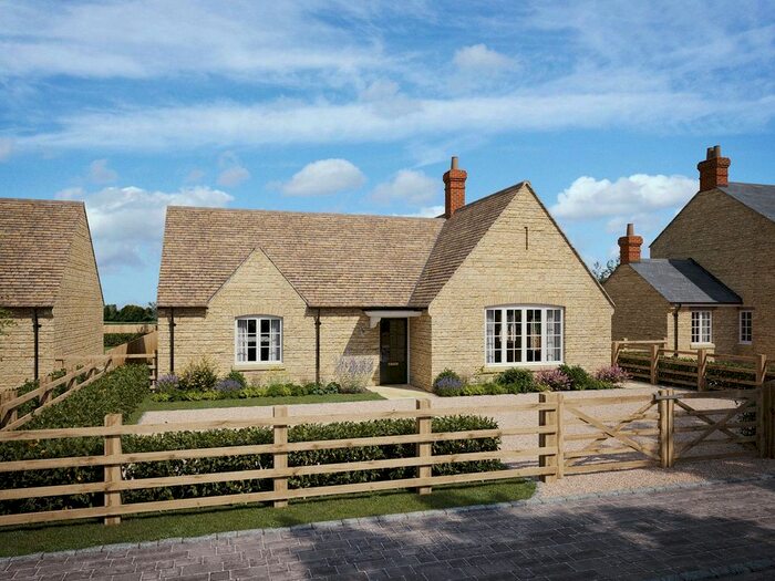 3 Bedroom Bungalow For Sale In Bell Lane, Poulton, GL7