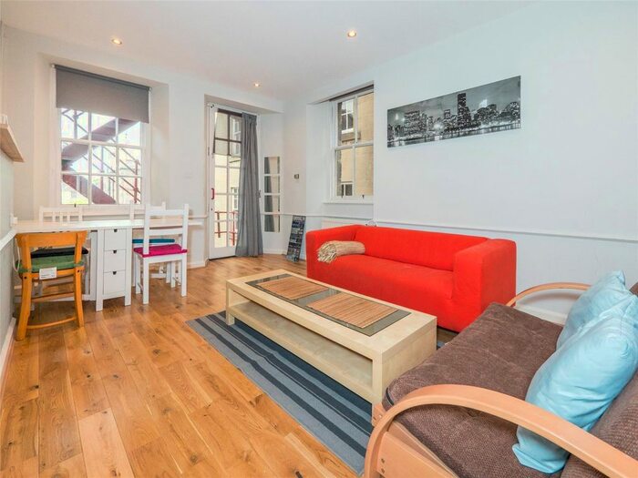 2 Bedroom Flat To Rent In Thistle Street Lane South West, Edinburgh, EH2
