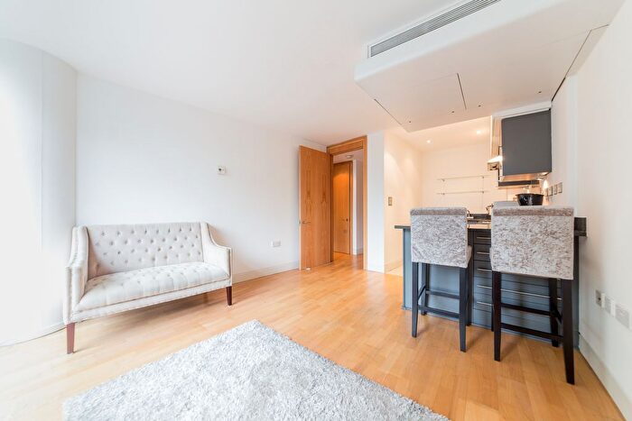1 Bedroom Flat To Rent In Parliament View Apartments, Albert Embankment, Nine Elms, London, SE1