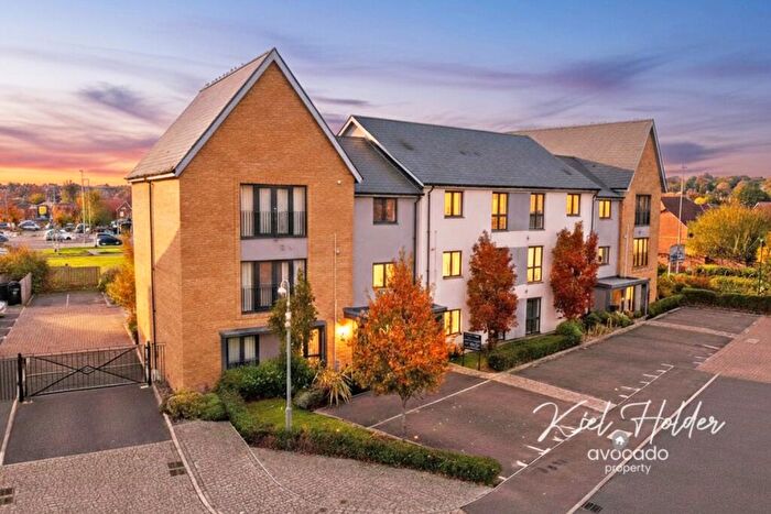 2 Bedroom Apartment For Sale In Tidman Road, Reading, RG2