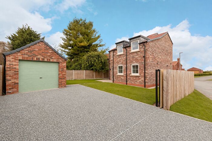 4 Bedroom Detached House For Sale In North Street, Barmby-on-the-Marsh, Goole, East Riding Of Yorkshire, DN14