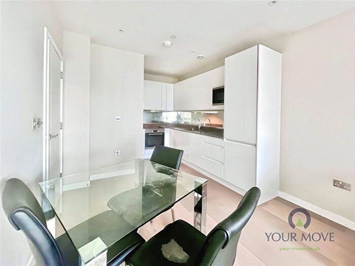1 Bedroom Flat To Rent In Broadway House, , High Street, Bromley, BR1