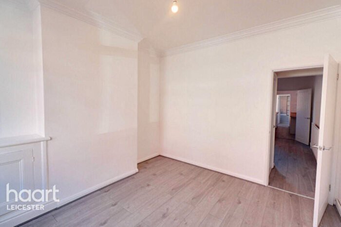 3 Bedroom Terraced House For Sale In Battenberg Road, Leicester, LE3