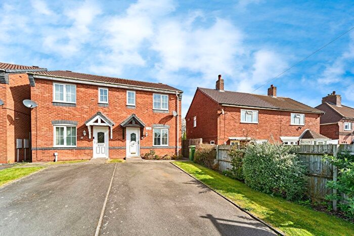 3 Bedroom Semi-Detached House For Sale In Mill Road, Walsall, West Midlands, WS8