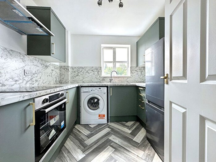 1 Bedroom Flat To Rent In Eton Way, Dartford, DA1