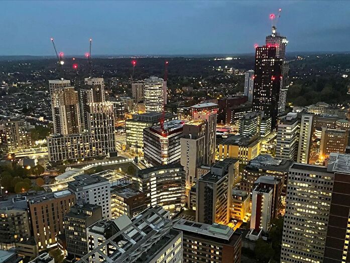 2 Bedroom Flat To Rent In Pinnacle Apartments, Saffron Central, CR0