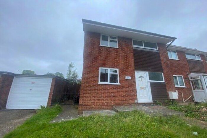 2 Bedroom End Of Terrace House To Rent In Woodview Road, Swanley, BR8