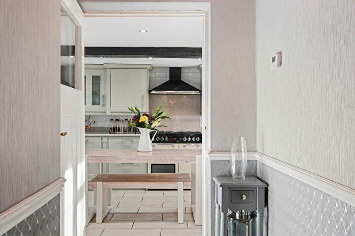 5 Bedroom Detached House For Sale In Birmingham Road, Bromsgrove, B61