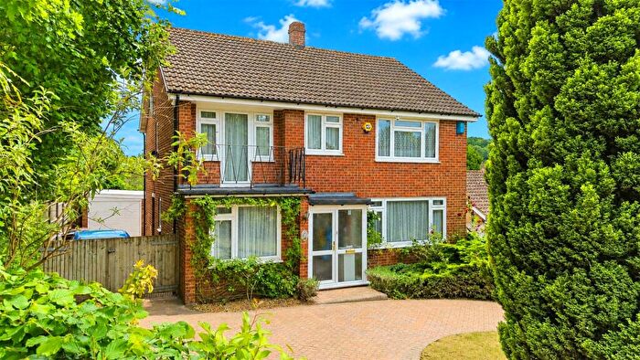 4 Bedroom Detached House For Sale In Carlisle Road, Tilehurst, Reading, Berkshire, RG31