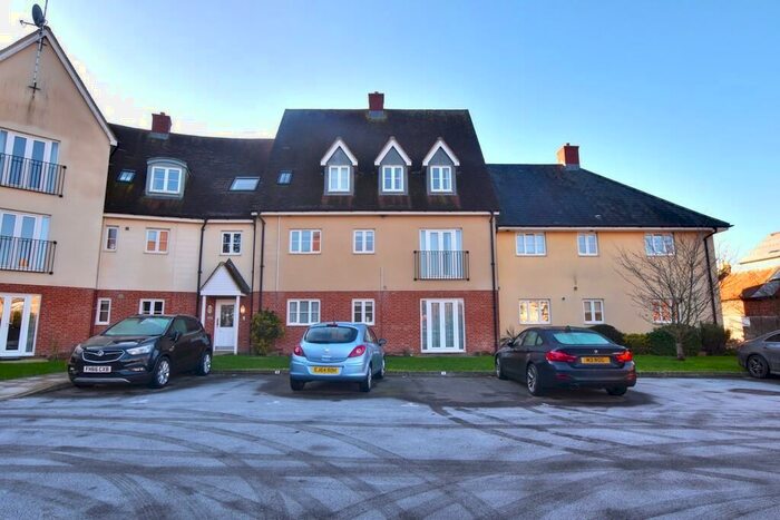 2 Bedroom Apartment To Rent In Brignall Place, Dunmow, CM6