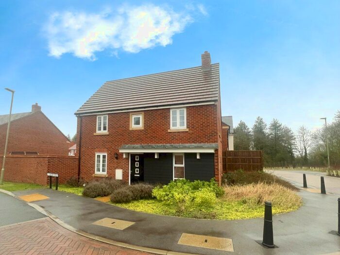 3 Bedroom Detached House For Sale In Loader Drive, Basingstoke, Hampshire, RG24