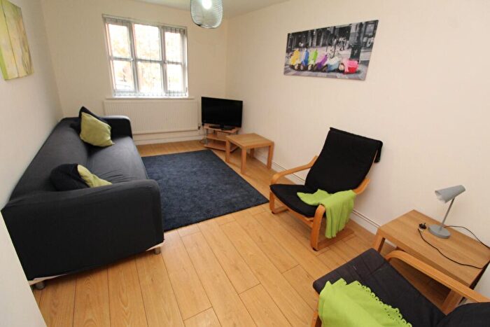 5 Bedroom Terraced House To Rent In Denison Court, Radford, Nottingham, NG7
