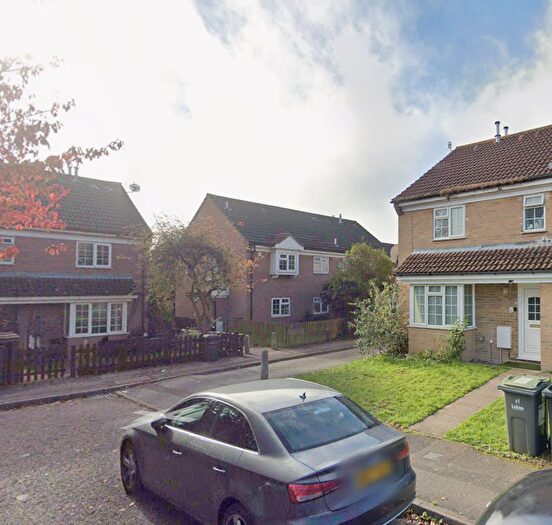 2 Bedroom Cluster House To Rent In Dorrington Close Luton, LU3