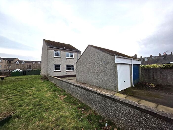 2 Bedroom Flat To Rent In School Drive, Old Aberdeen, Aberdeen, AB24