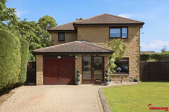 3 Bedroom Detached House For Sale In Trent Place, Gardenhall, East Kilbride, G75