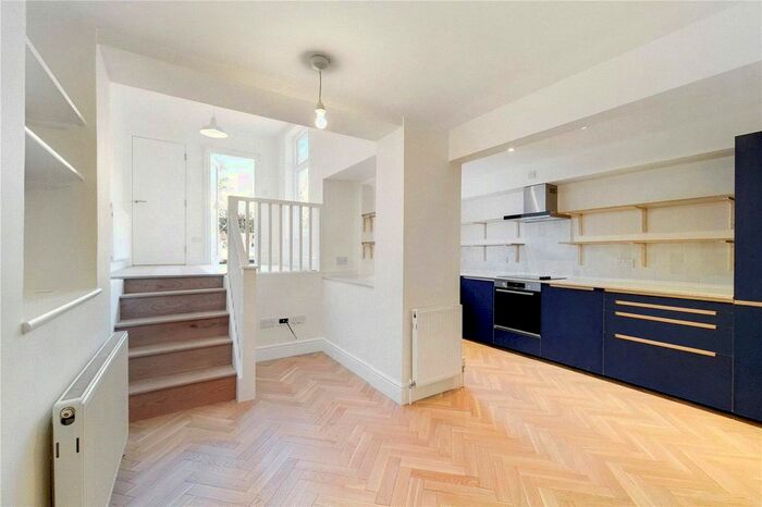 1 Bedroom Flat To Rent In Priory Road, London, N8