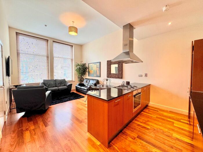 1 Bedroom Flat To Rent In Ingram Street, Merchant City, Glasgow, G1