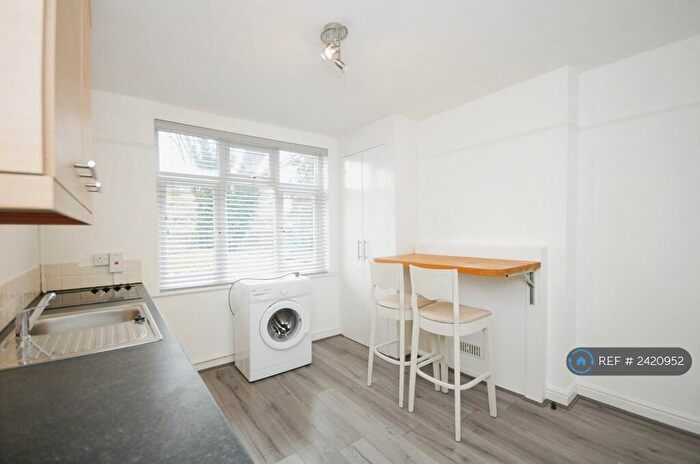 1 Bedroom Flat To Rent In High Street, Green Street Green, Orpington, BR6