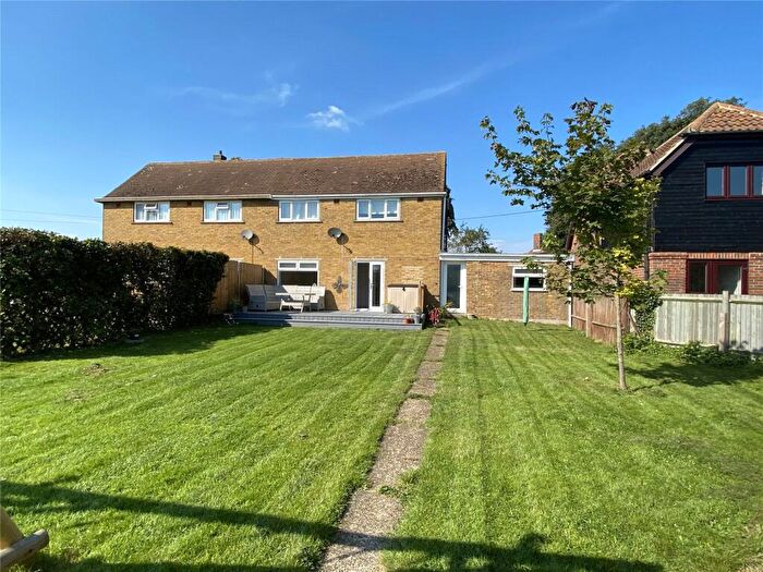 4 Bedroom Semi-Detached House For Sale In The Green, Lower Halstow, Sittingbourne, Kent, ME9