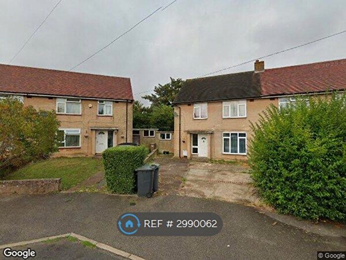 4 Bedroom Semi Detached House To Rent In Hanswick Close, Luton, LU2