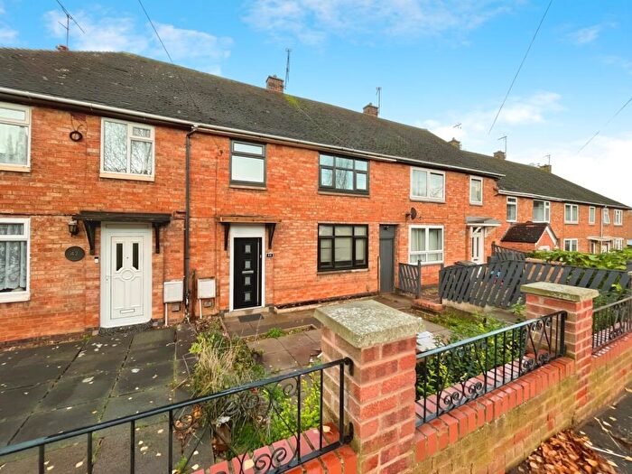 3 Bedroom End Of Terrace House For Sale In Amyson Road, Leicester, Leicestershire, LE5