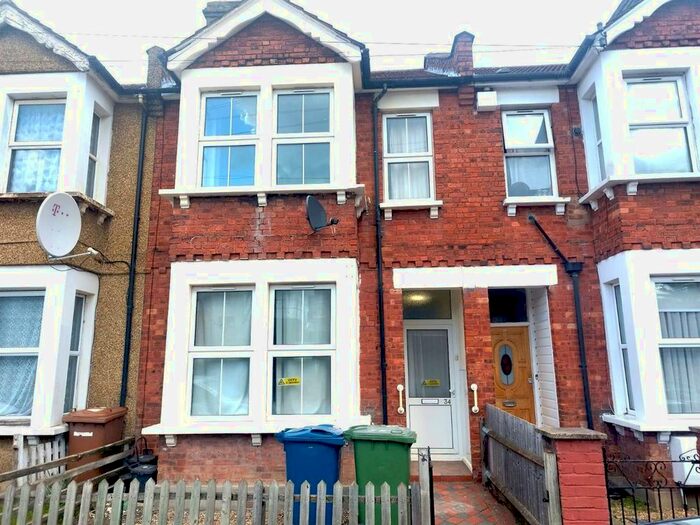 4 Bedroom Terraced House To Rent In Cecil Road, Harrow, HA3