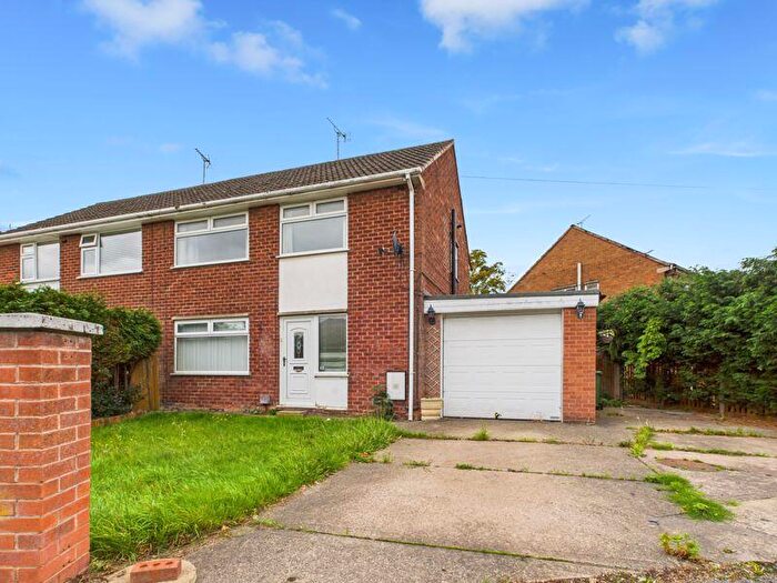 3 Bedroom Semi-Detached House For Sale In Greenwood Crescent, Boughton, NG22
