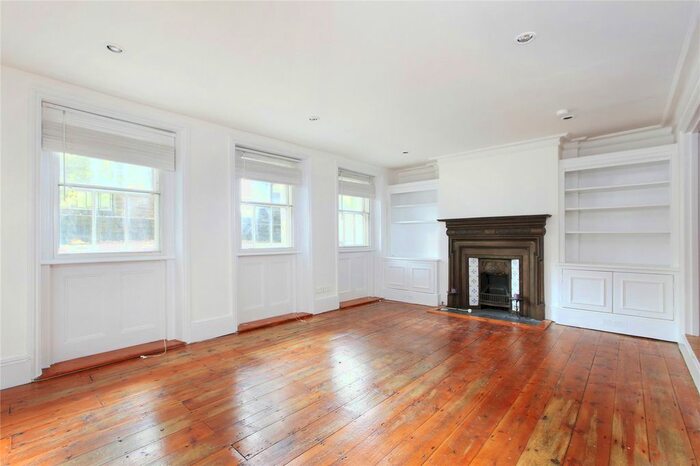 2 Bedroom Flat To Rent In North Side Wandsworth Common, Battersea, London, SW18