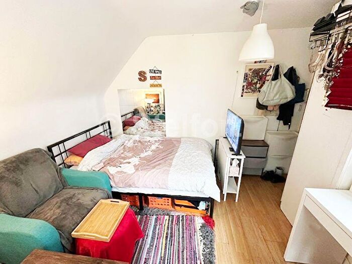 Studio To Rent In Colney Hatch Lane, N10