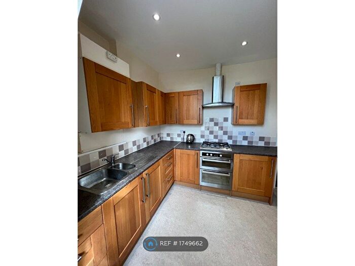 2 Bedroom Flat To Rent In Citadel Road, Plymouth, PL1