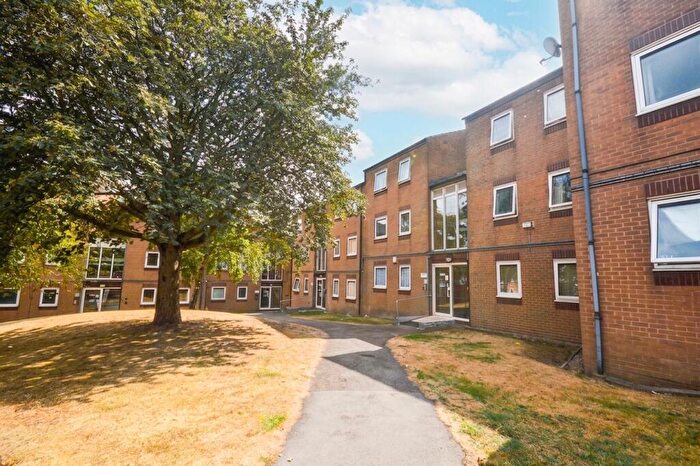 2 Bedroom Flat For Sale In Hartington Close, Rotherham, S61