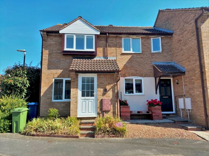 2 Bedroom End Of Terrace House To Rent In Teasel Close, Longford