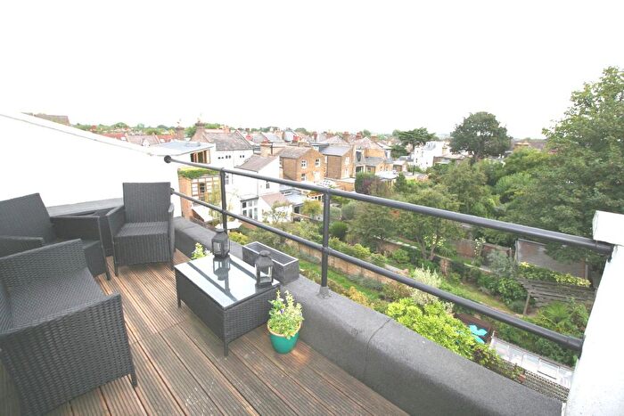 1 Bedroom Flat To Rent In Trnity Road, Tooting, SW17