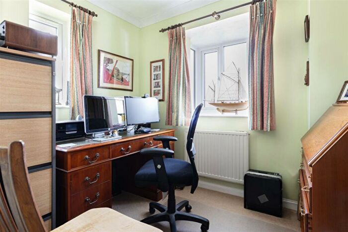 4 Bedroom Detached House For Sale In Mill Road, Beccles, NR34