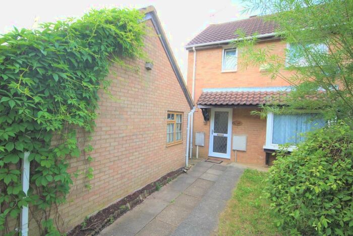 3 Bedroom Semi-Detached House To Rent In Downs Barn Boulevard, Downs Barn, Milton Keynes, MK14