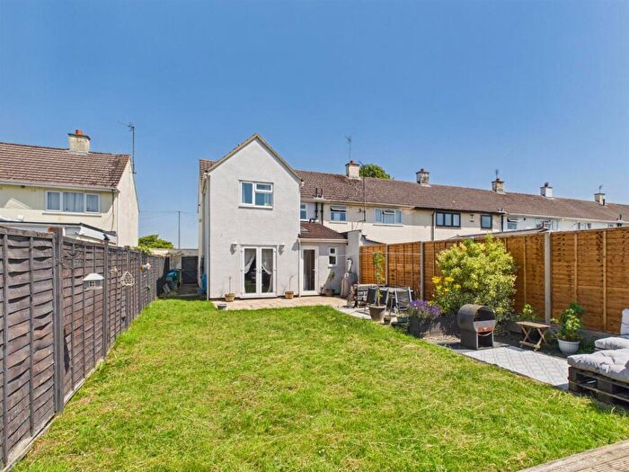 3 Bedroom End Of Terrace House For Sale In Sandyleaze, Longlevens, Gloucester, GL2