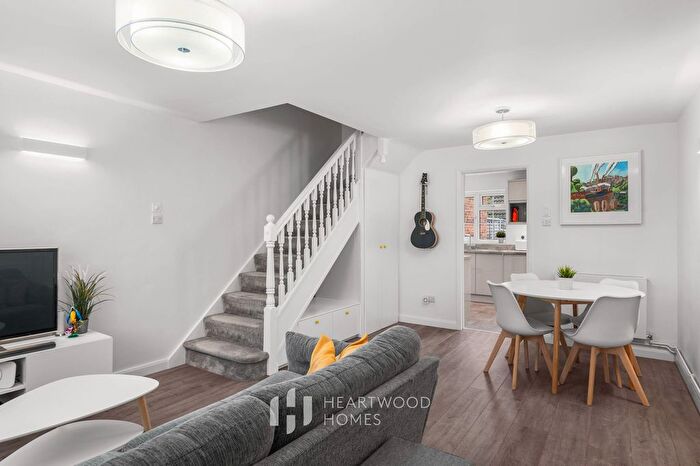 2 Bedroom Terraced House For Sale In Larkswood Rise, St. Albans, AL4