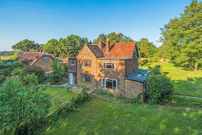 5 Bedroom Detached House For Sale In Clock Barn Lane, Godalming, GU8