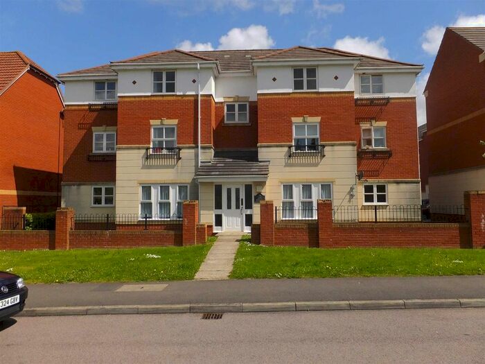 2 Bedroom Flat To Rent In Hallen Close, Emersons Green, Bristol, BS16