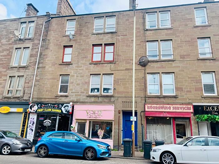 3 Bedroom Flat To Rent In Strathmartine Road, Dundee, DD3