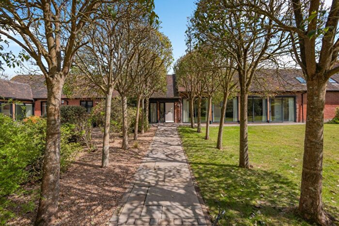 5 Bedroom Barn Conversion For Sale In Hawarden Place, Canterbury Road, Wingham, Canterbury, CT3