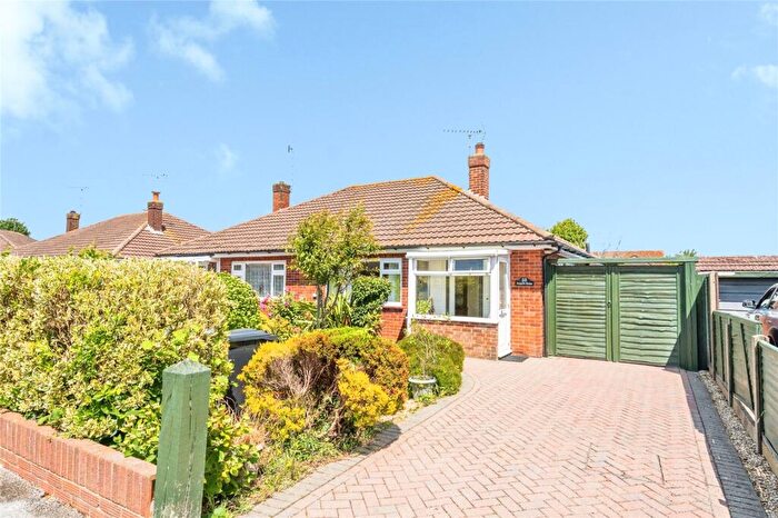 2 Bedroom Bungalow For Sale In Greenwood Avenue, West Sussex, PO22