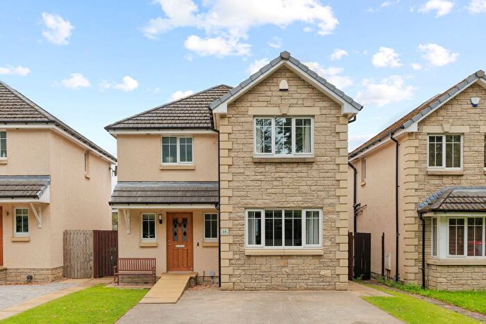 4 Bedroom Detached House For Sale In Catherines Wynd, High Valleyfield, KY12