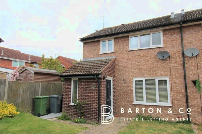 3 Bedroom Semi-Detached House To Rent In Chestnut Avenue, Spixworth, Norwich, NR10