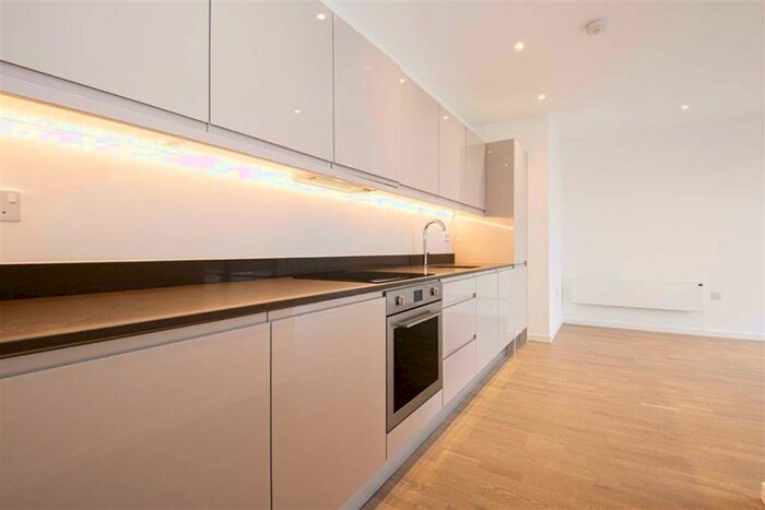 2 Bedroom Apartment To Rent In Silbury Boulevard, Central Milton Keynes, Milton Keynes, MK9