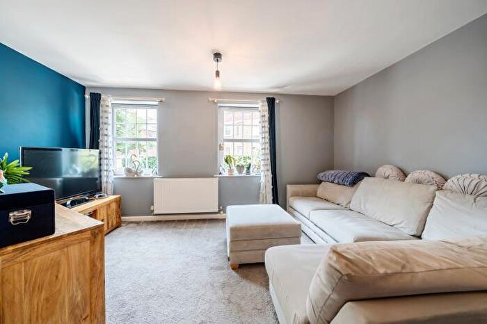 1 Bedroom Apartment For Sale In Pelican Lane, Newbury, RG14