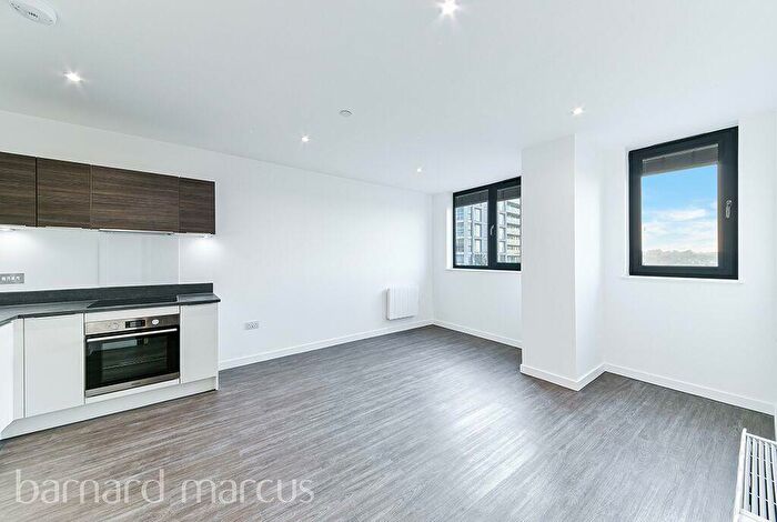 1 Bedroom Apartment To Rent In High Road, Whetstone, N20