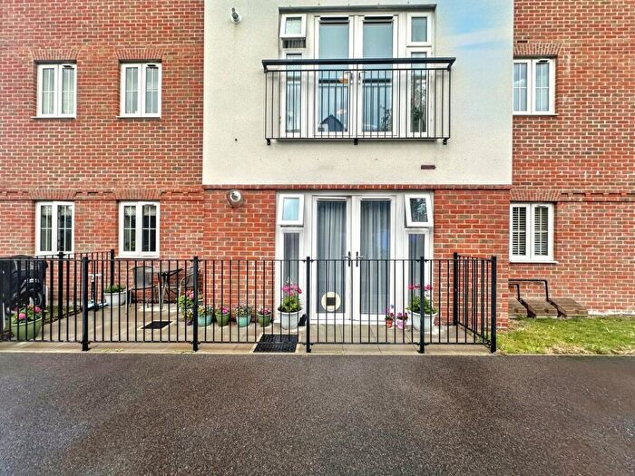 2 Bedroom Apartment For Sale In Keen Avenue, Buntingford, SG9