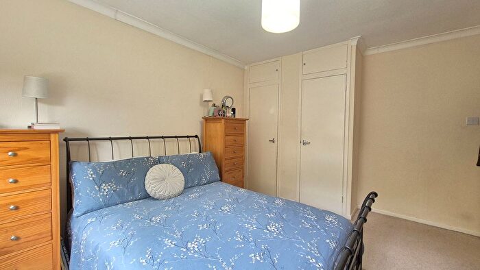 3 Bedroom Detached Bungalow For Sale In Sutcliffe Drive, Harbury, CV33