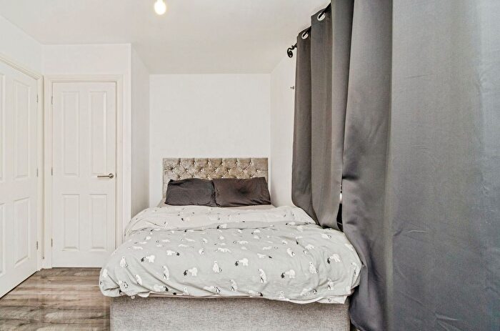 2 Bedroom End Of Terrace House For Sale In Bird Brook Close, Darlaston, Wednesbury, West Midlands, WS10